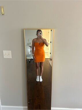 Curve-Hugging Strapless Mini Dress in Bright Orange